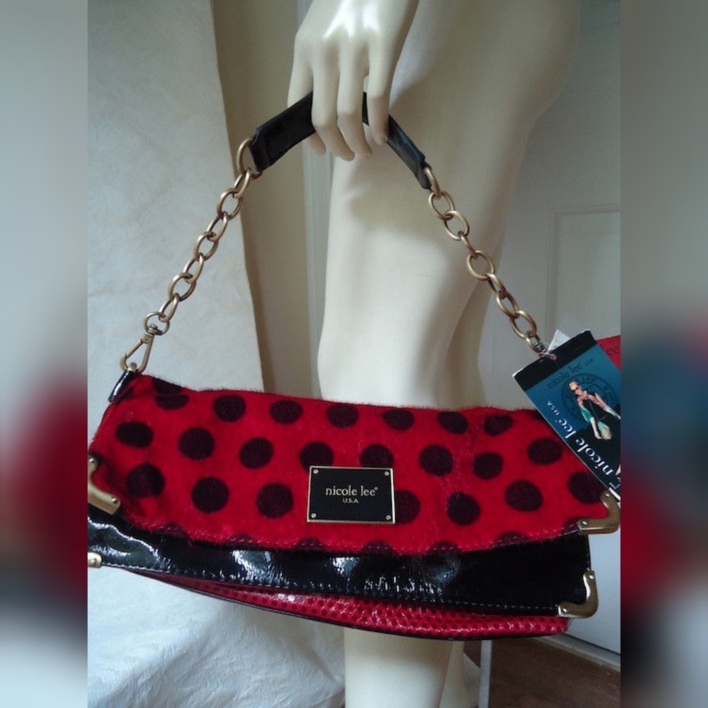 **SOLD** Nicole Lee Hand Shoulder Bag Faux Fur - Picture 1 of 7